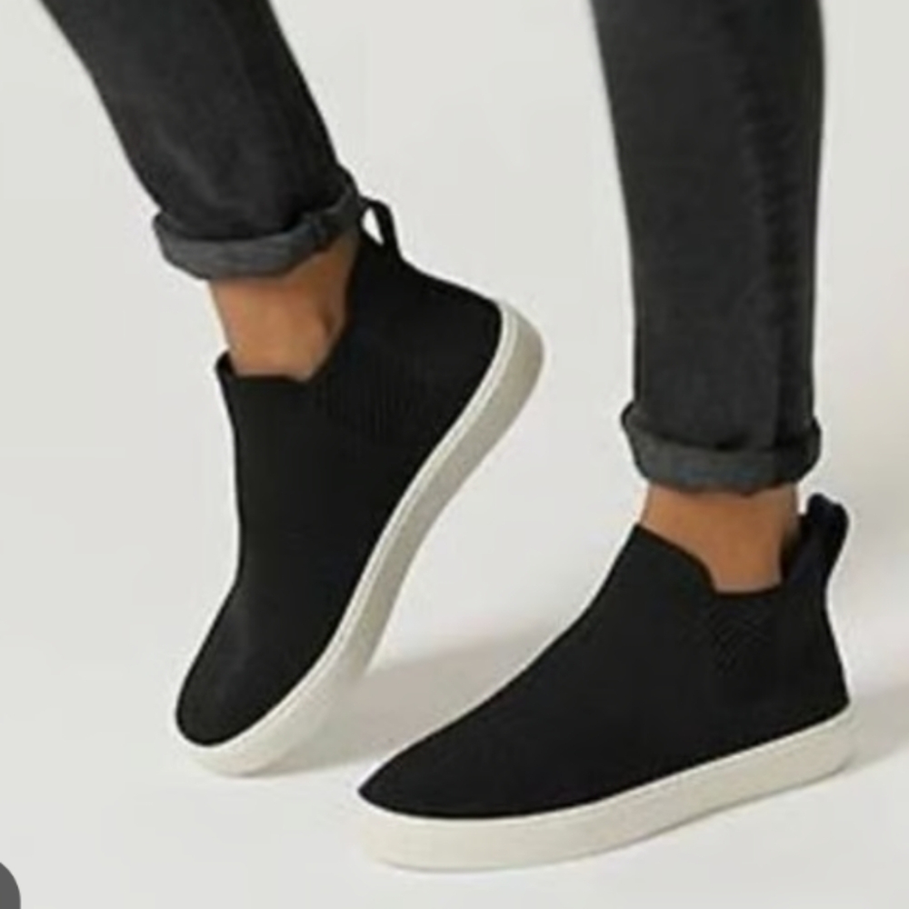 Rothy's Black Chelsea Sneakers